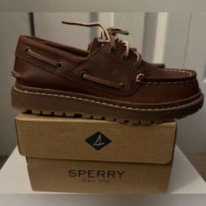 NIB Boys Sperry Brown Leather Boat Shoes Size 12.